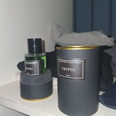 Parfume de les homme crypto