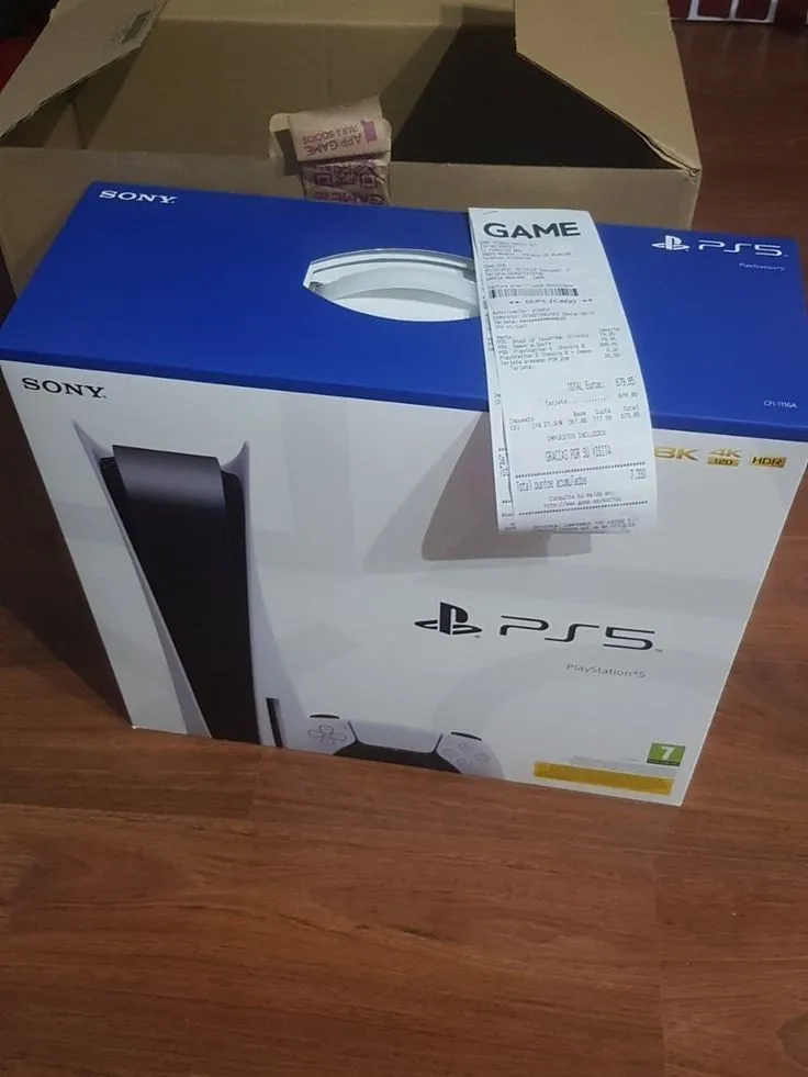 🎮 PLAYSTATION 5 (PS5) + 08 GAMES + 02 CARRYING CASES 🎮